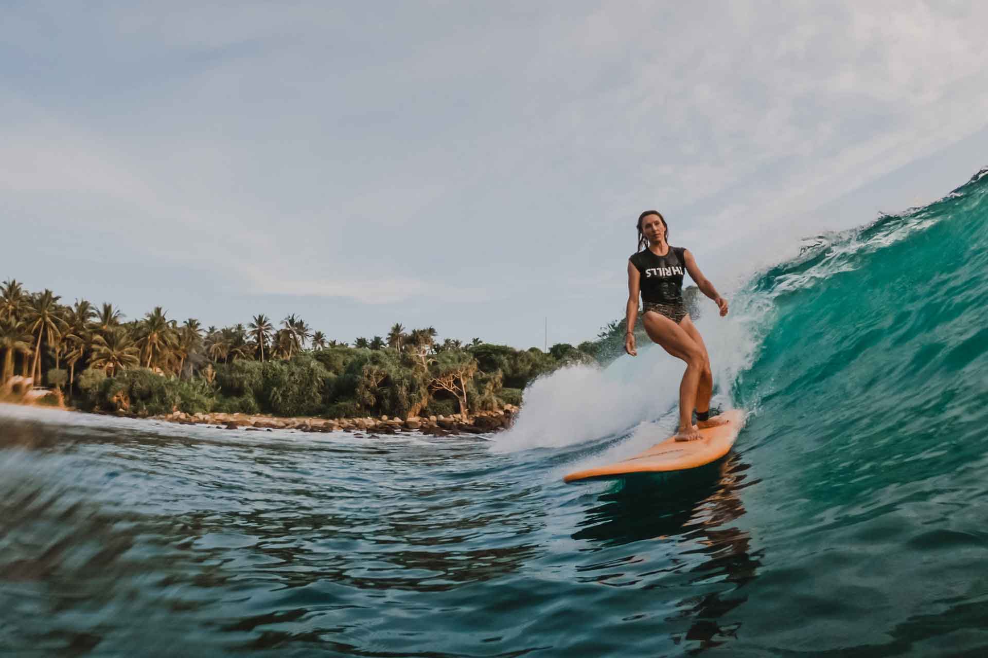 Hiriketiya Surfing